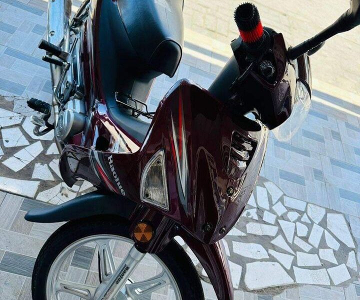 Moto Hajoue Dame