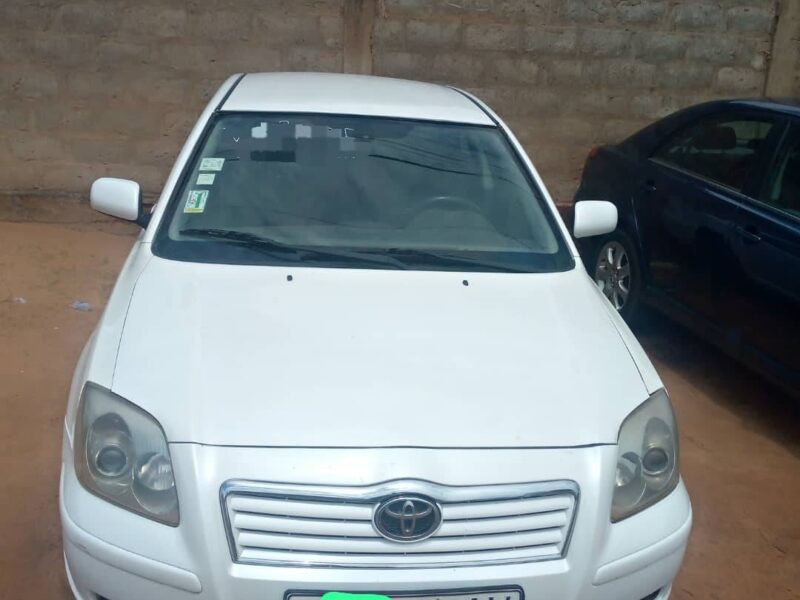 TOYOTA AVENSIS MINISTÉRIELLE