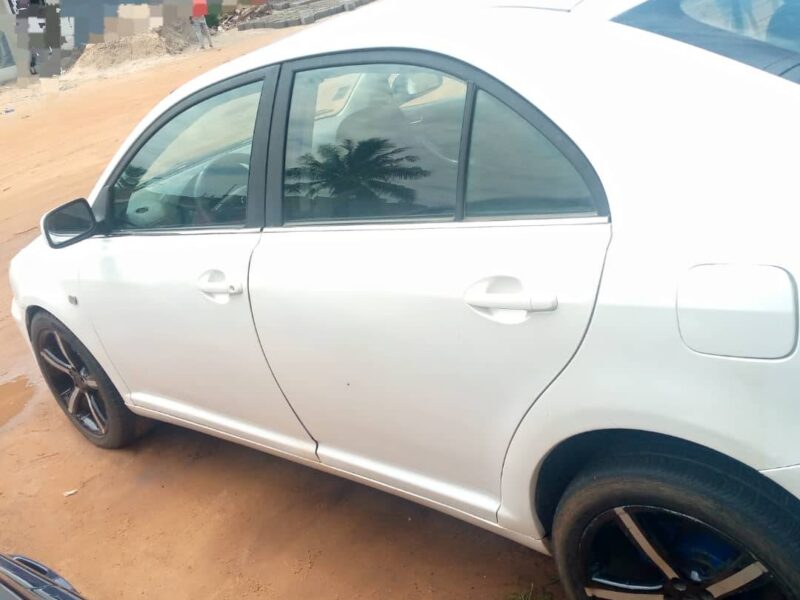 TOYOTA AVENSIS MINISTÉRIELLE